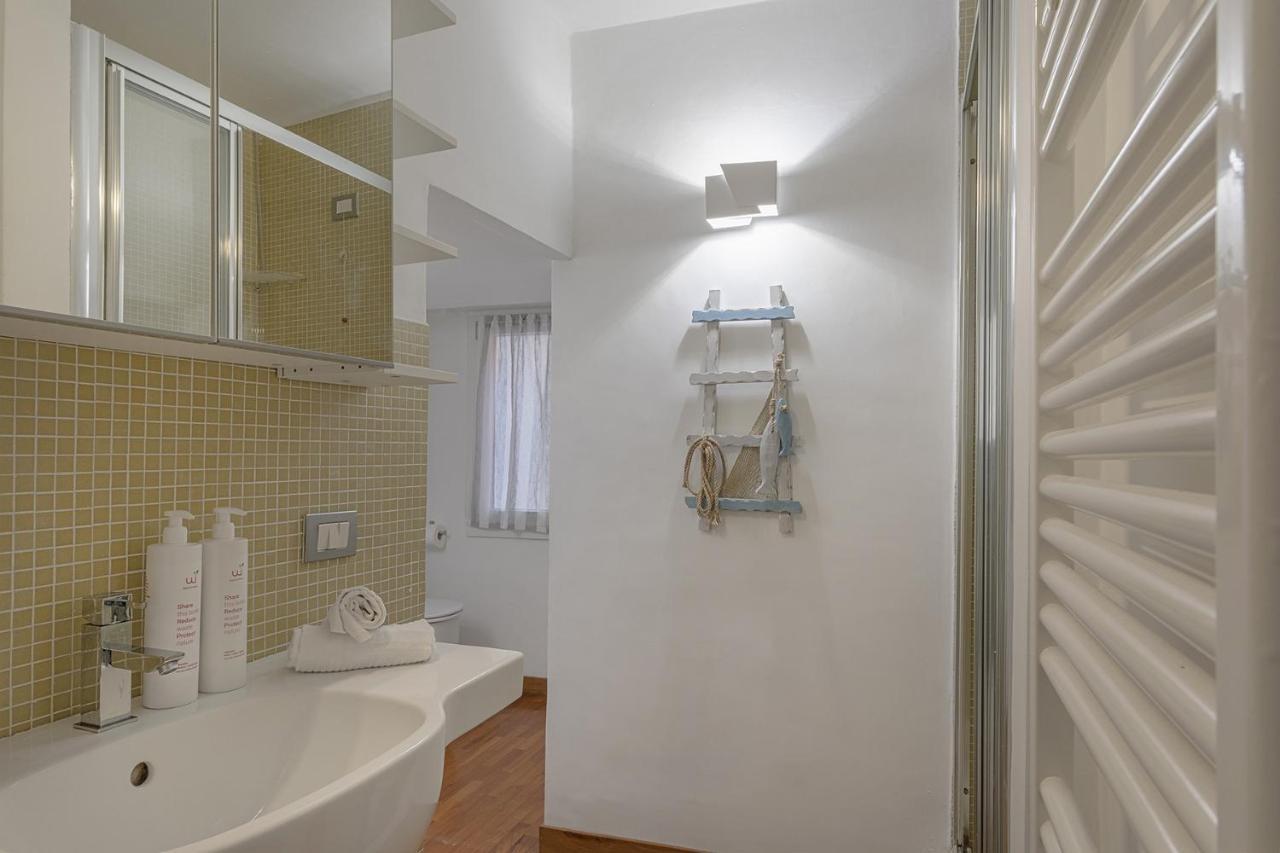Casa Marilu Nel Centro Storico Di Rapallo By Wonderful Italy Extérieur photo